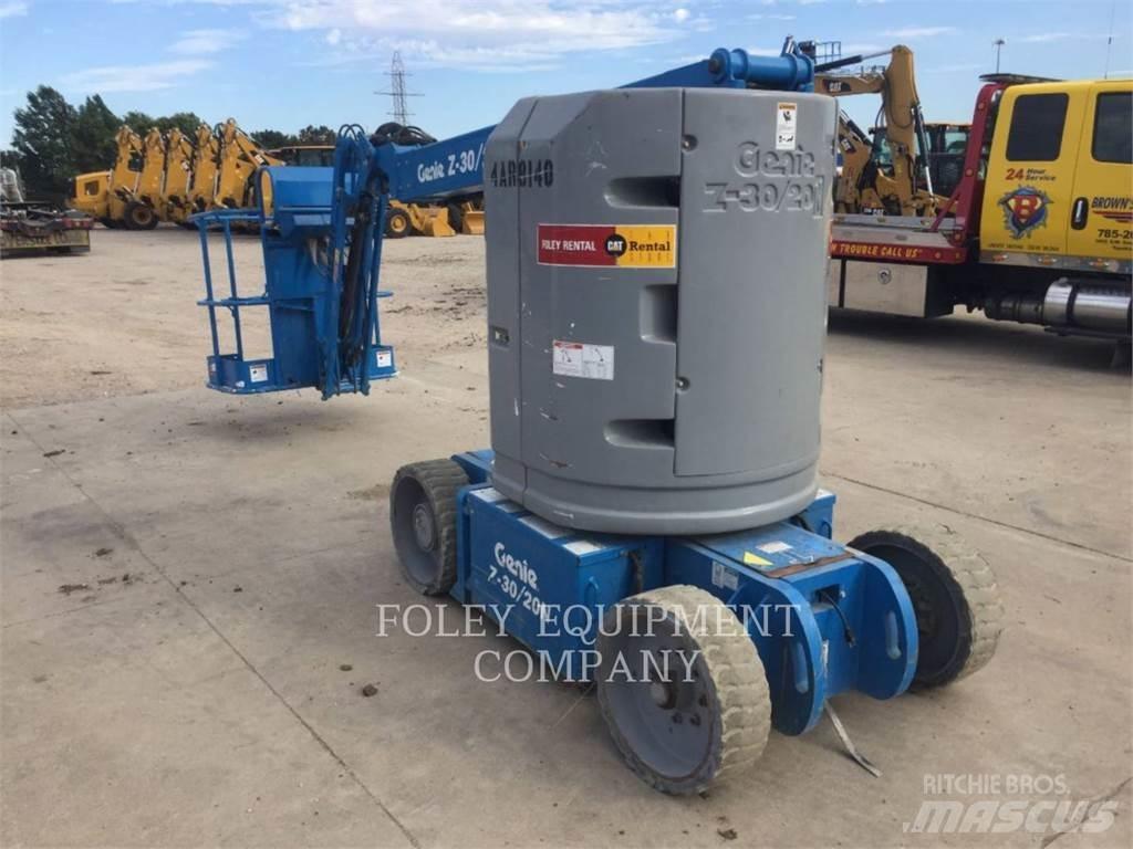 Genie Z30/20NR Kuukulkijat