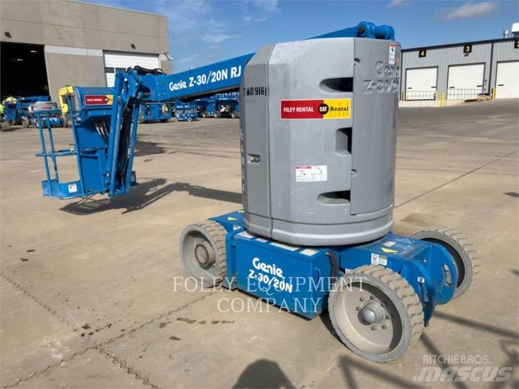 Genie Z30/20NR Kuukulkijat