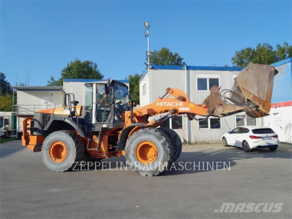 Hitachi ZW250 Pyöräkuormaajat
