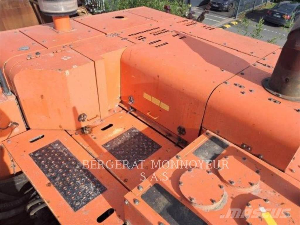 Hitachi ZX 670 45 Telakaivukoneet