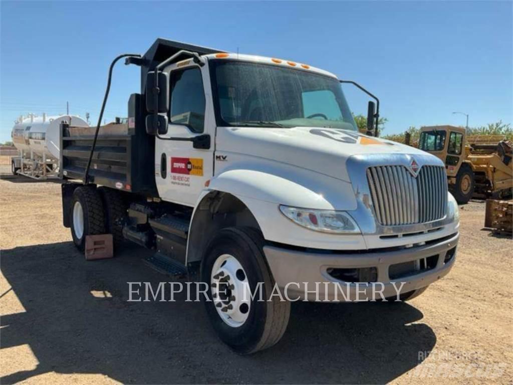 International 6YD DUMP Säiliöautot