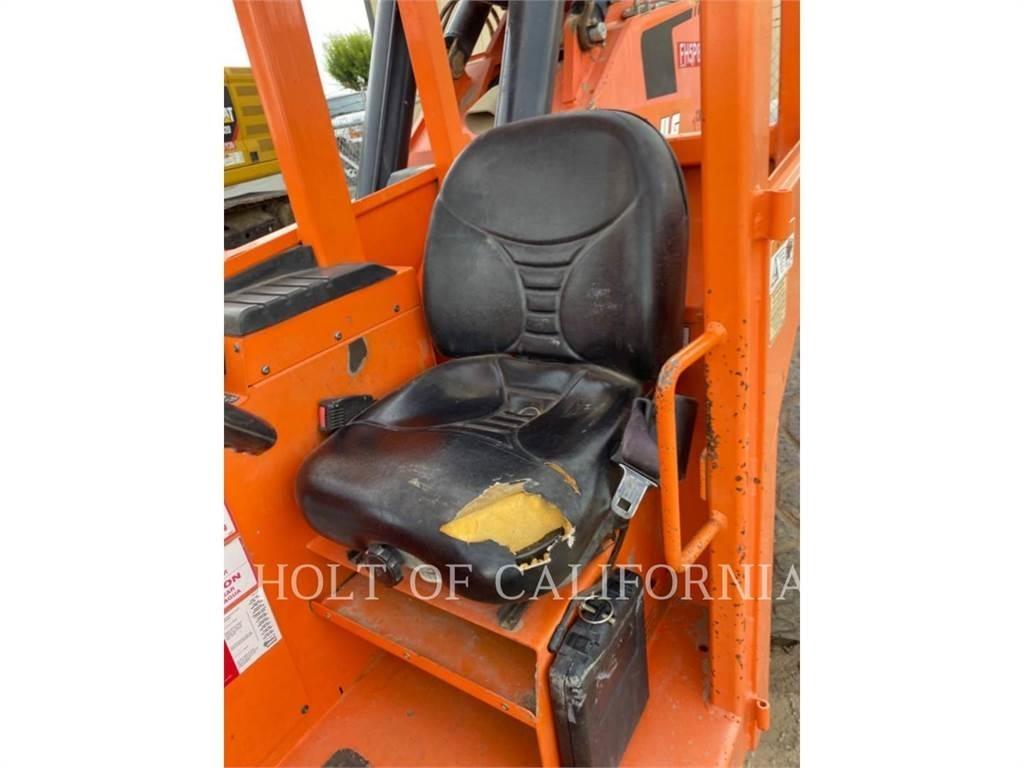 JLG 10054 Kurottajat