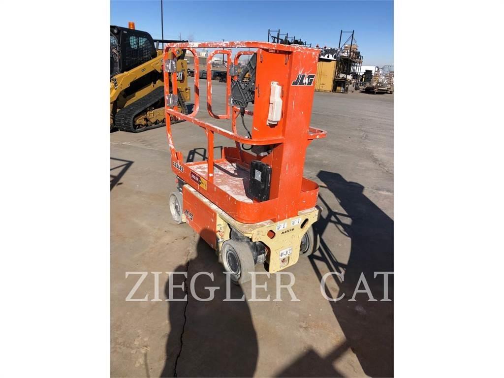 JLG 1230ES Saksilavat