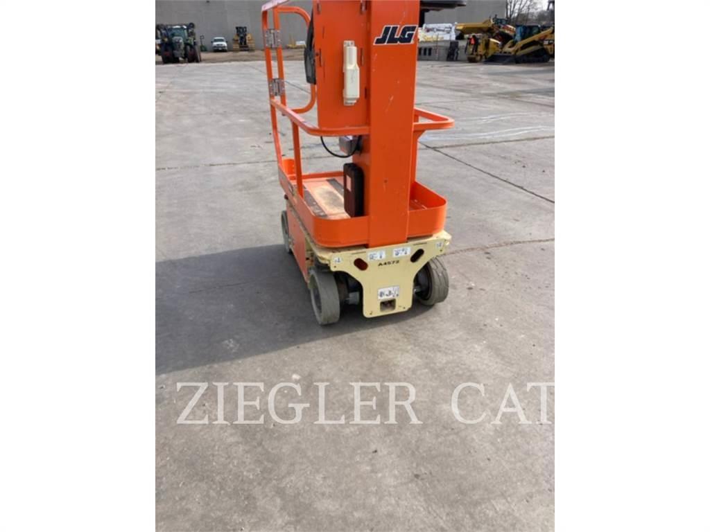 JLG 1230ES Saksilavat