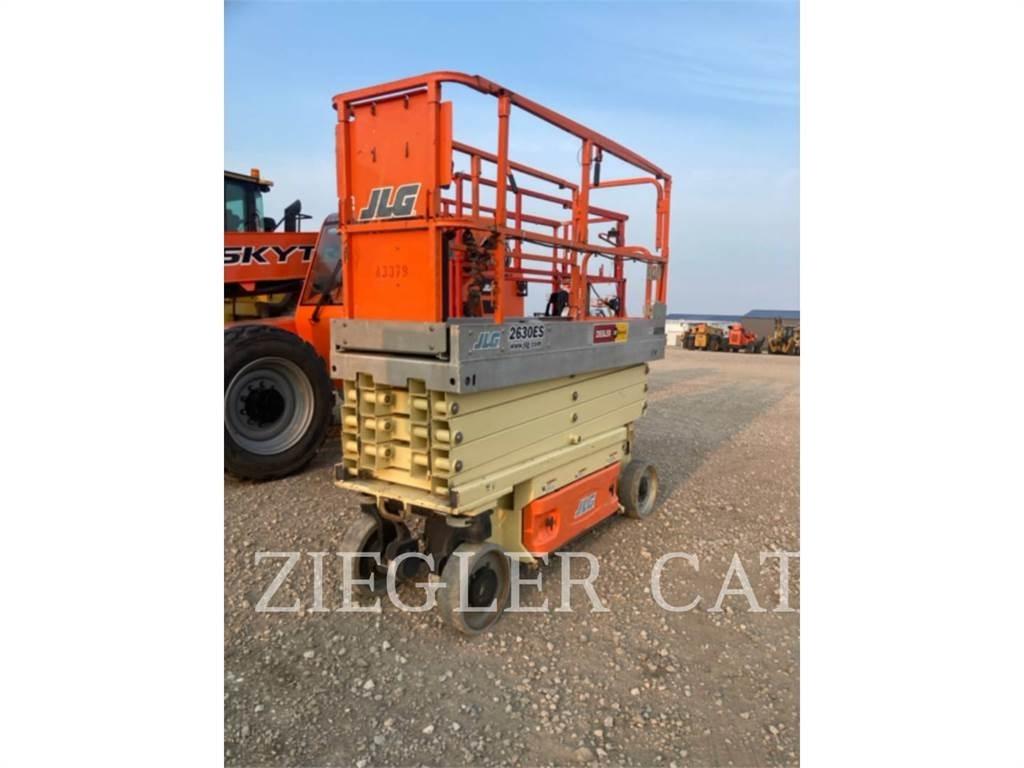 JLG 2630ES Saksilavat