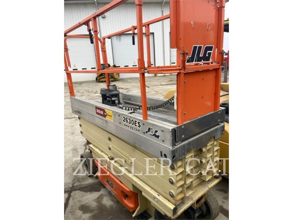 JLG 2630ES Saksilavat