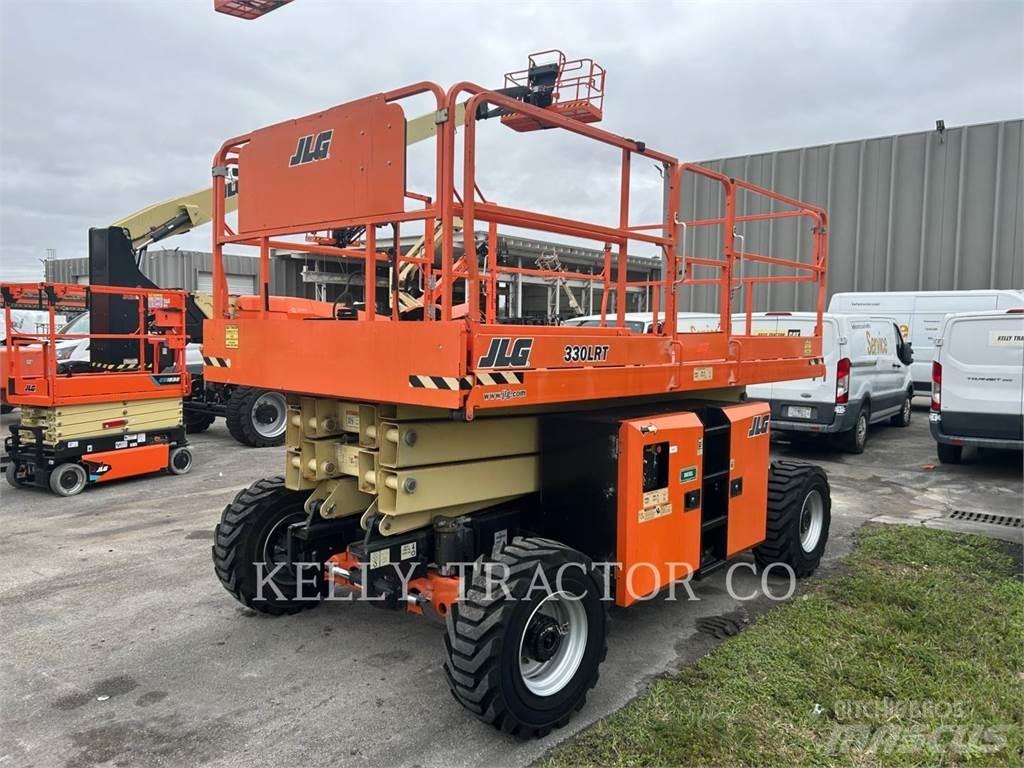 JLG 330LTR Saksilavat