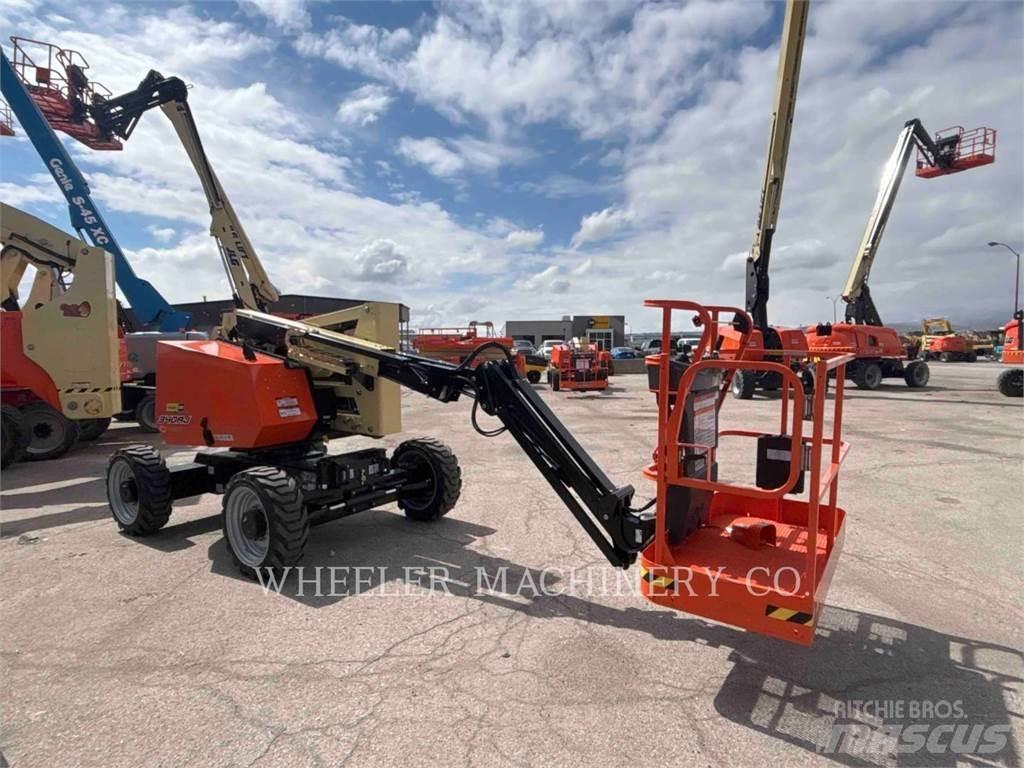 JLG 340AJ Kuukulkijat