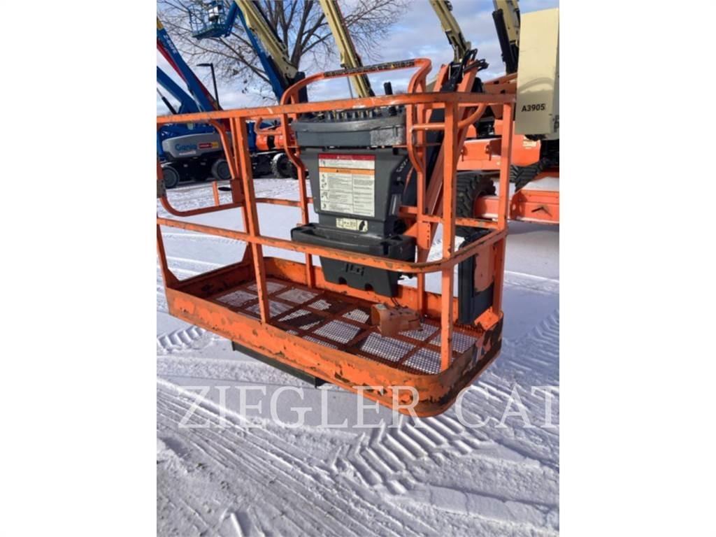 JLG 450AJ Kuukulkijat