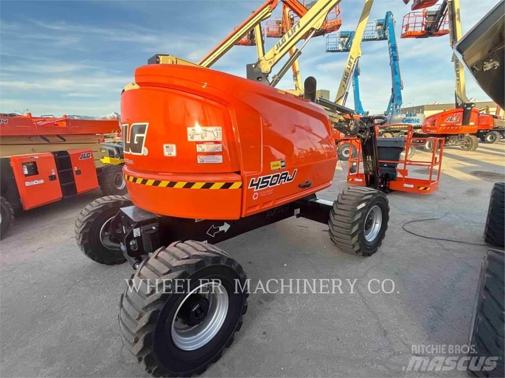 JLG 450AJ Kuukulkijat
