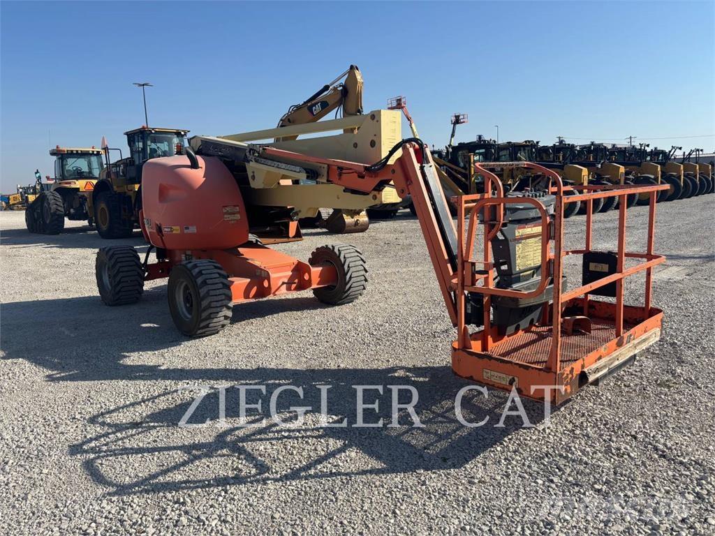 JLG 450AJ Kuukulkijat
