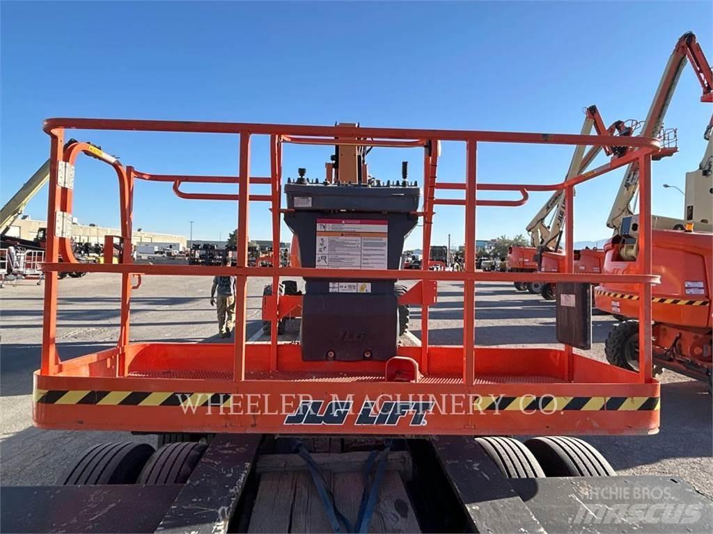 JLG 460SJ Kuukulkijat