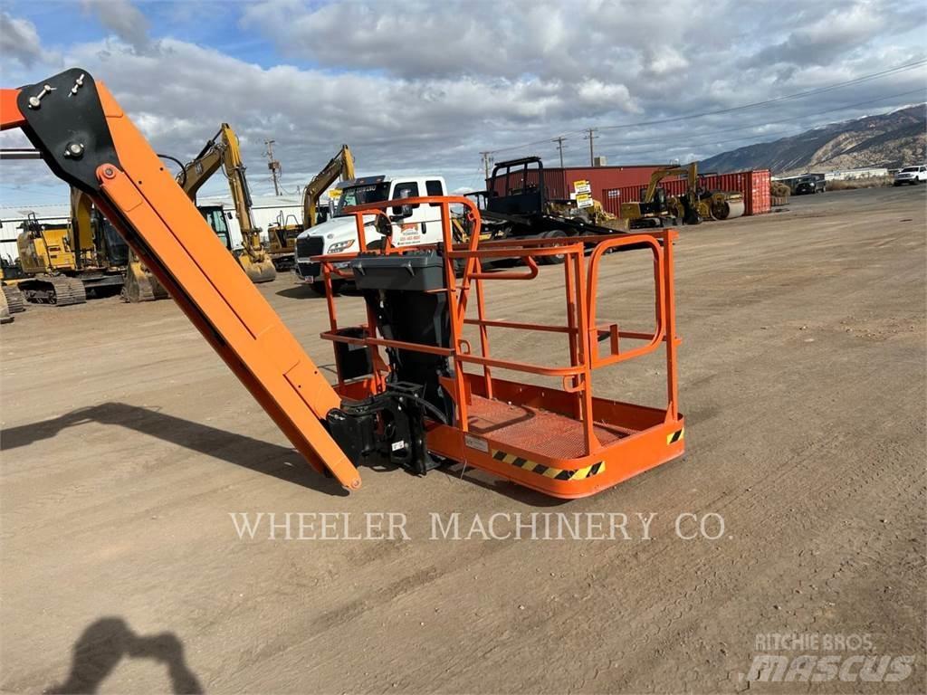 JLG 460SJ Kuukulkijat