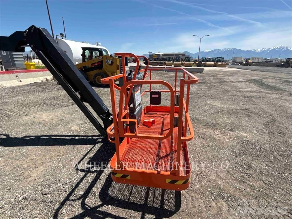 JLG 460SJ Kuukulkijat