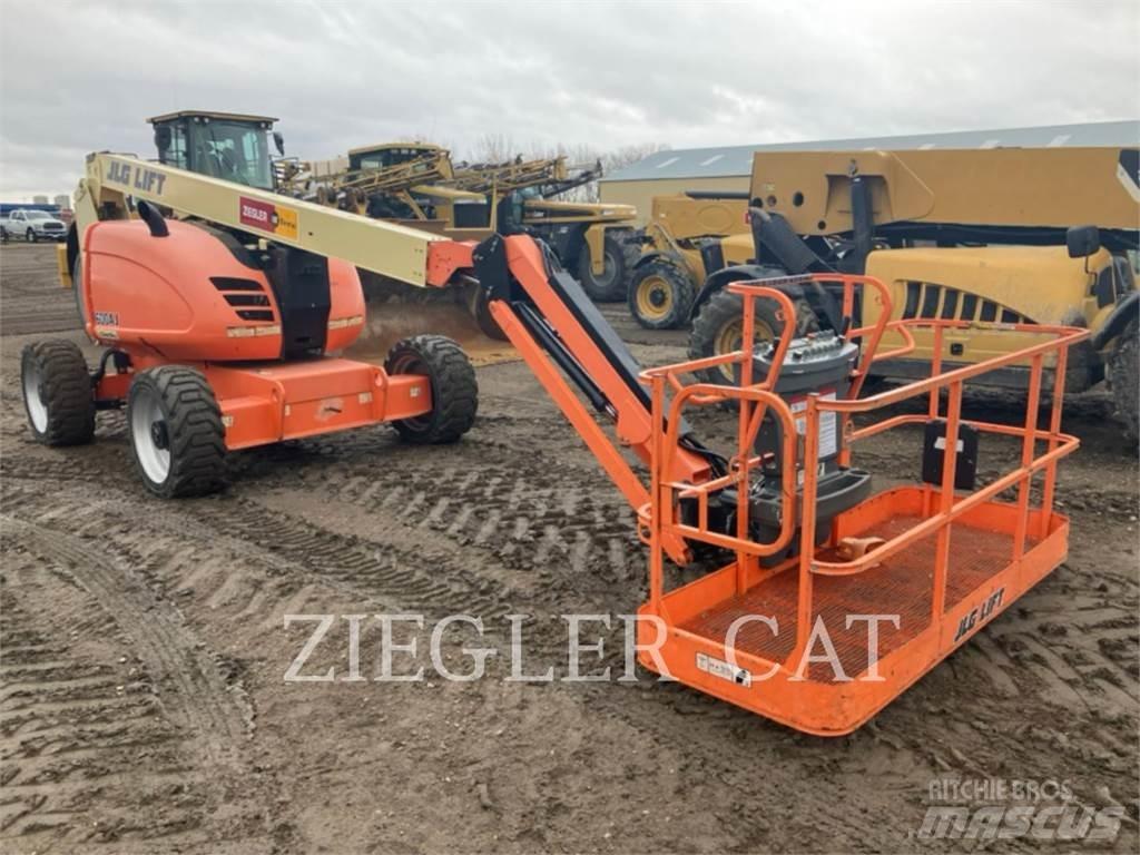 JLG 600AJ Kuukulkijat