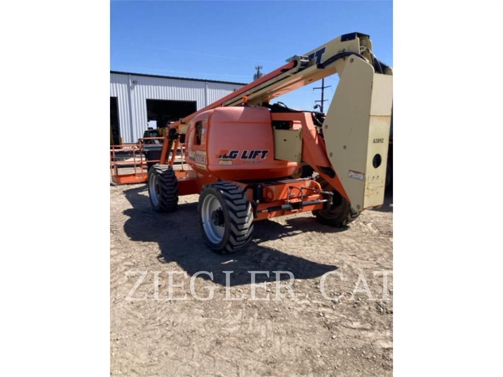 JLG 600AJ Kuukulkijat