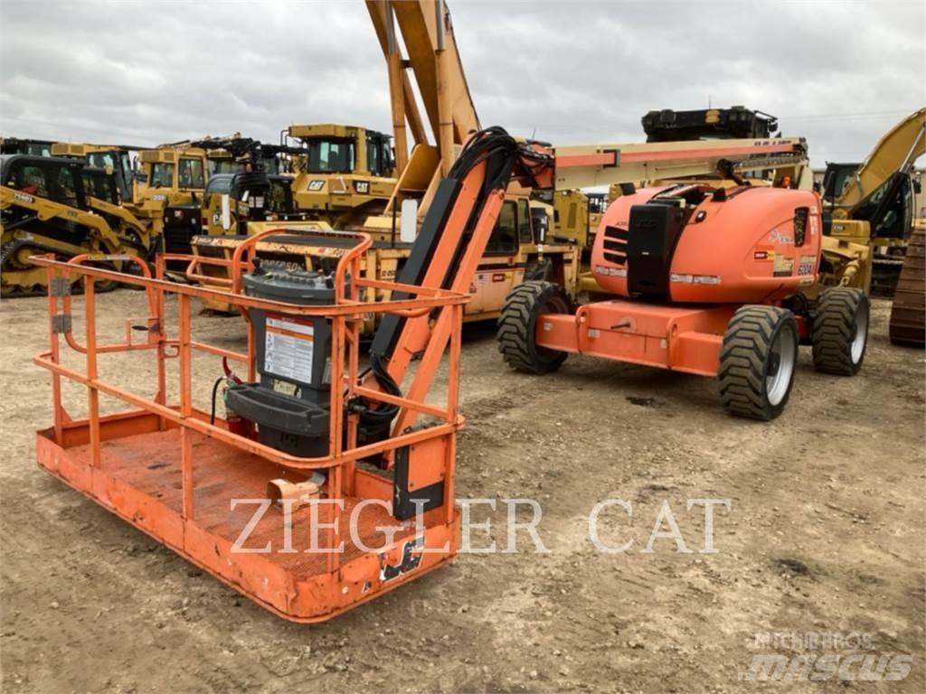 JLG 600AJ Kuukulkijat
