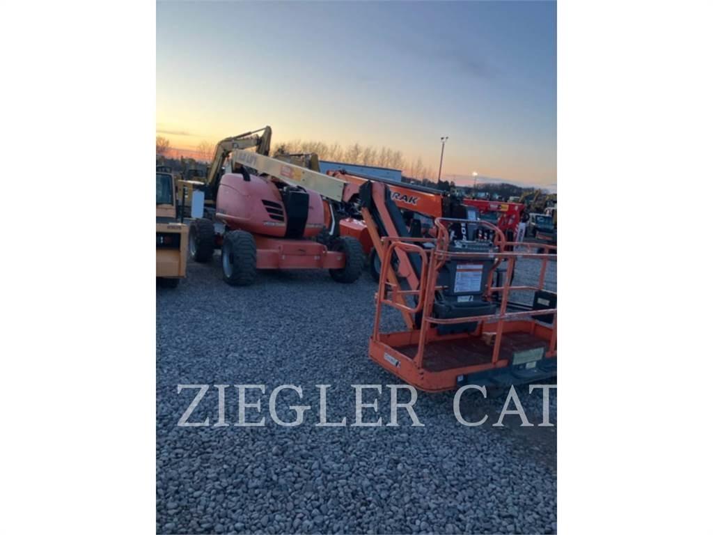 JLG 600AJ Kuukulkijat
