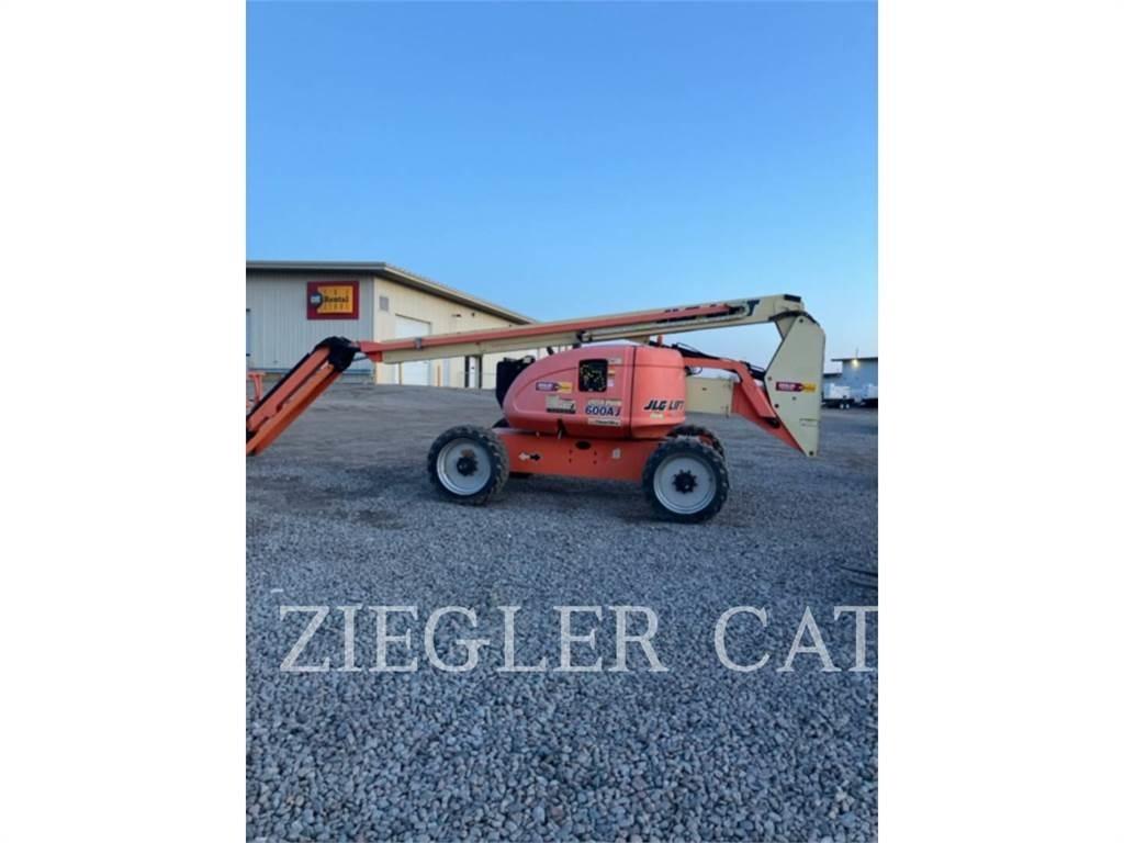 JLG 600AJ Kuukulkijat