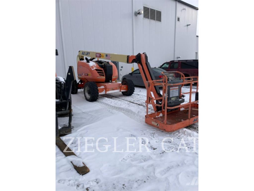 JLG 600AJ Kuukulkijat