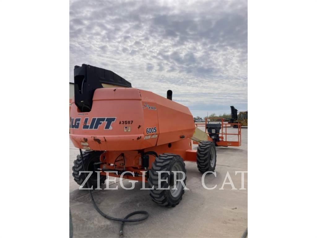 JLG 600S Kuukulkijat