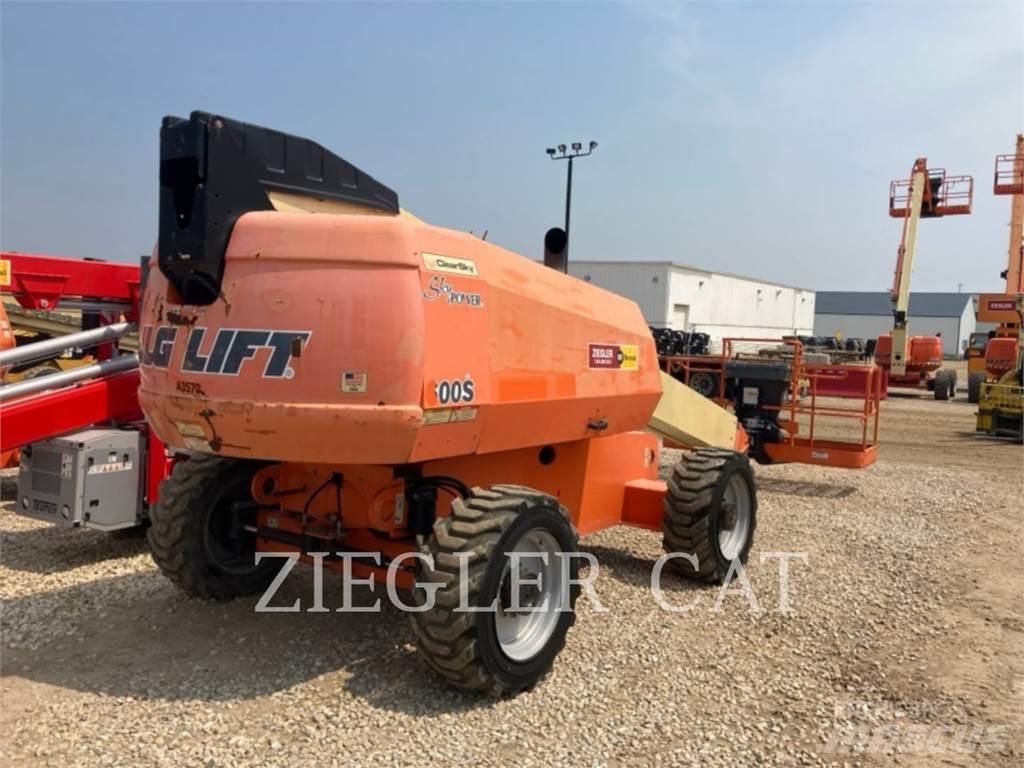 JLG 600S Kuukulkijat