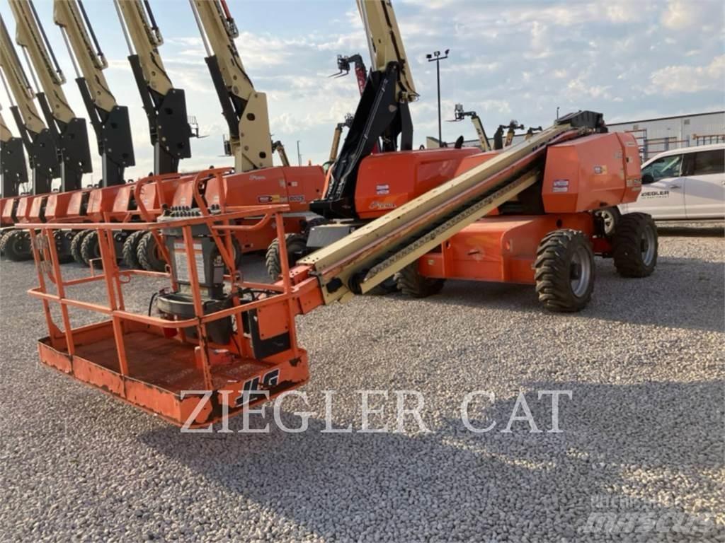 JLG 600S Kuukulkijat