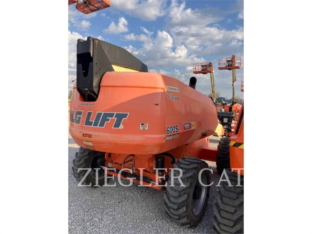 JLG 600S Kuukulkijat