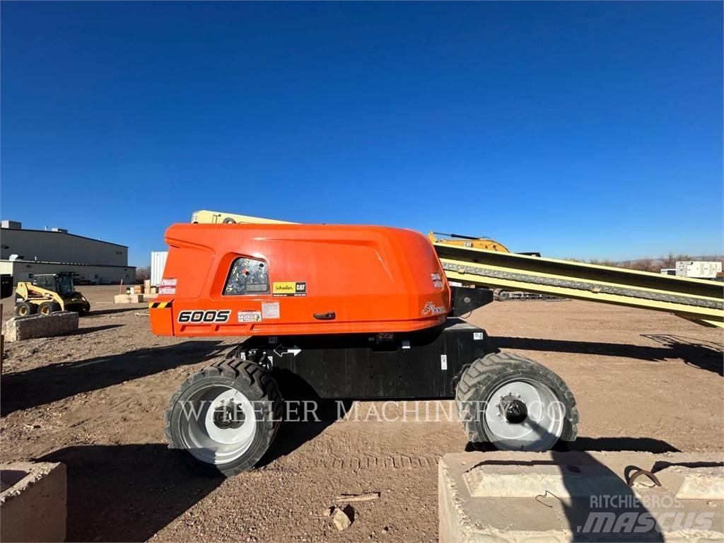 JLG 600S SP Kuukulkijat