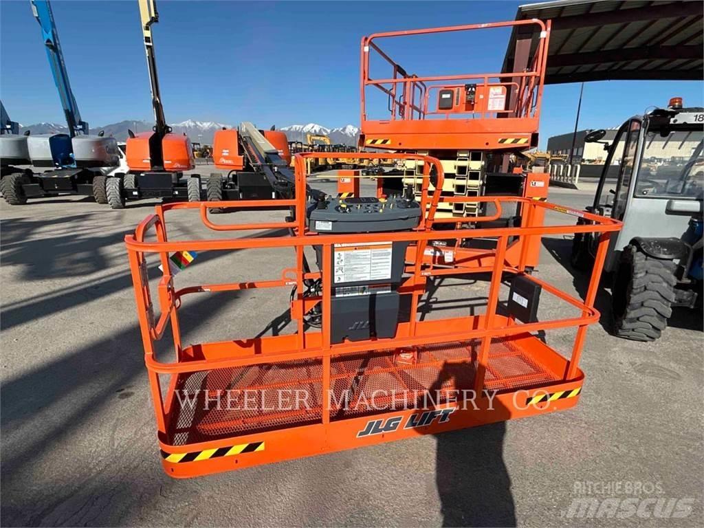 JLG 660SJ Kuukulkijat