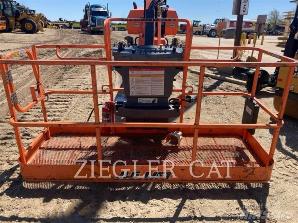 JLG 660SJ Kuukulkijat
