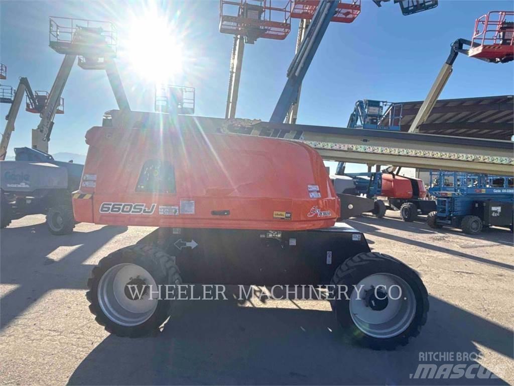 JLG 660SJ Kuukulkijat