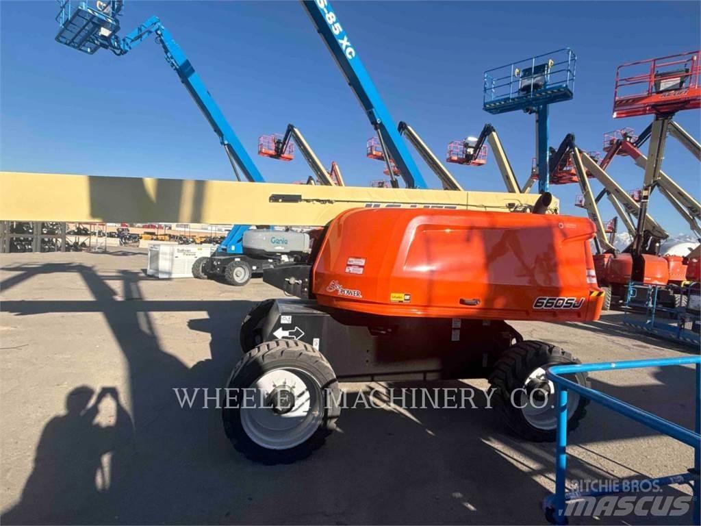 JLG 660SJ Kuukulkijat