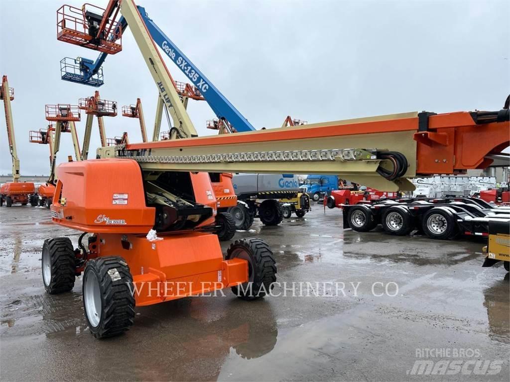 JLG 660SJ SP Kuukulkijat