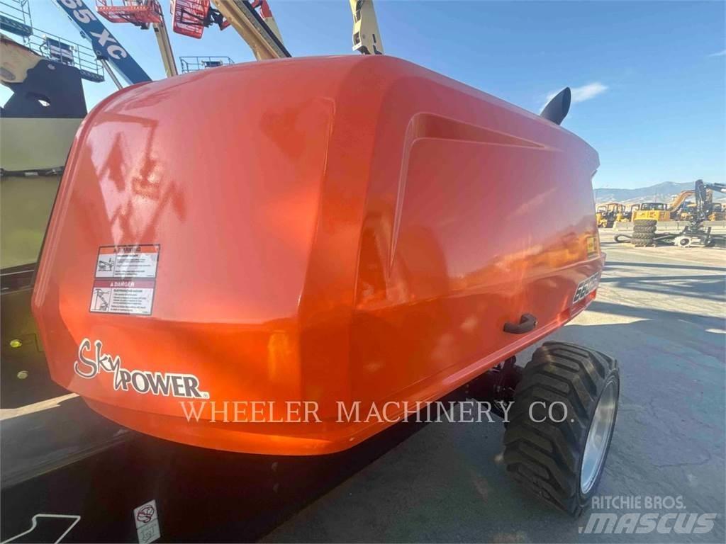 JLG 660SJ SP Kuukulkijat