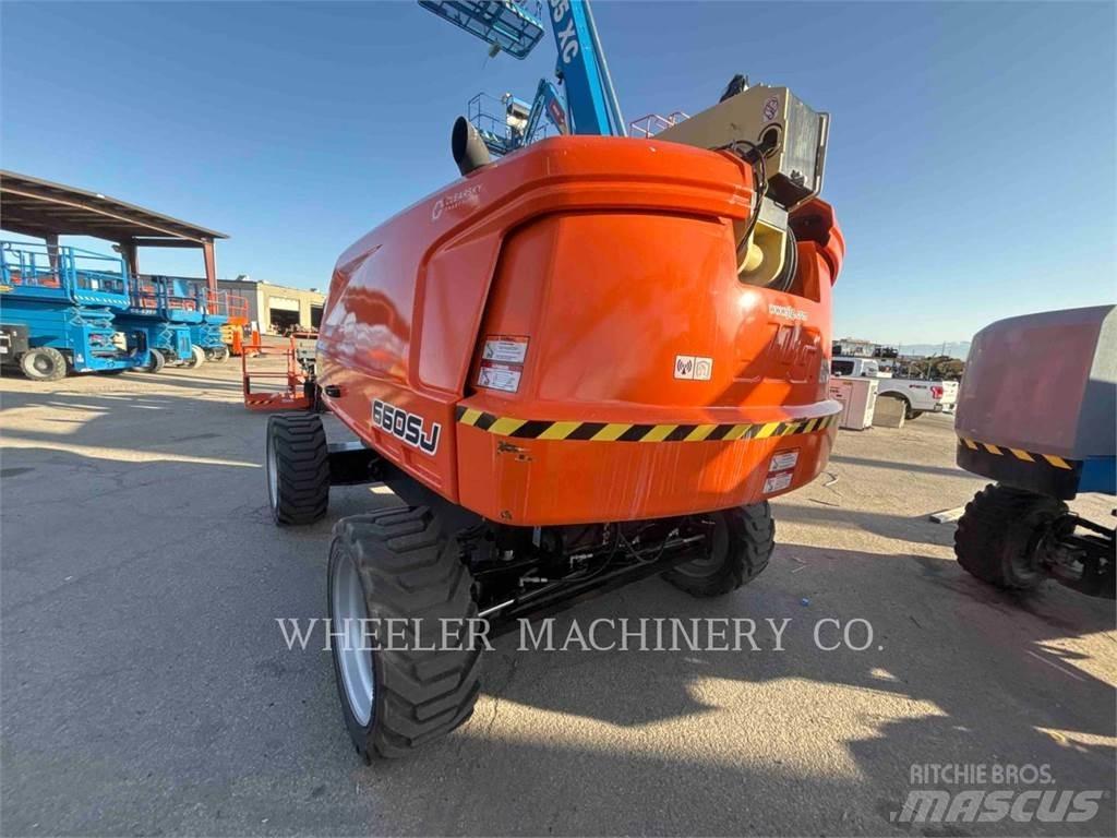 JLG 660SJ SP Kuukulkijat
