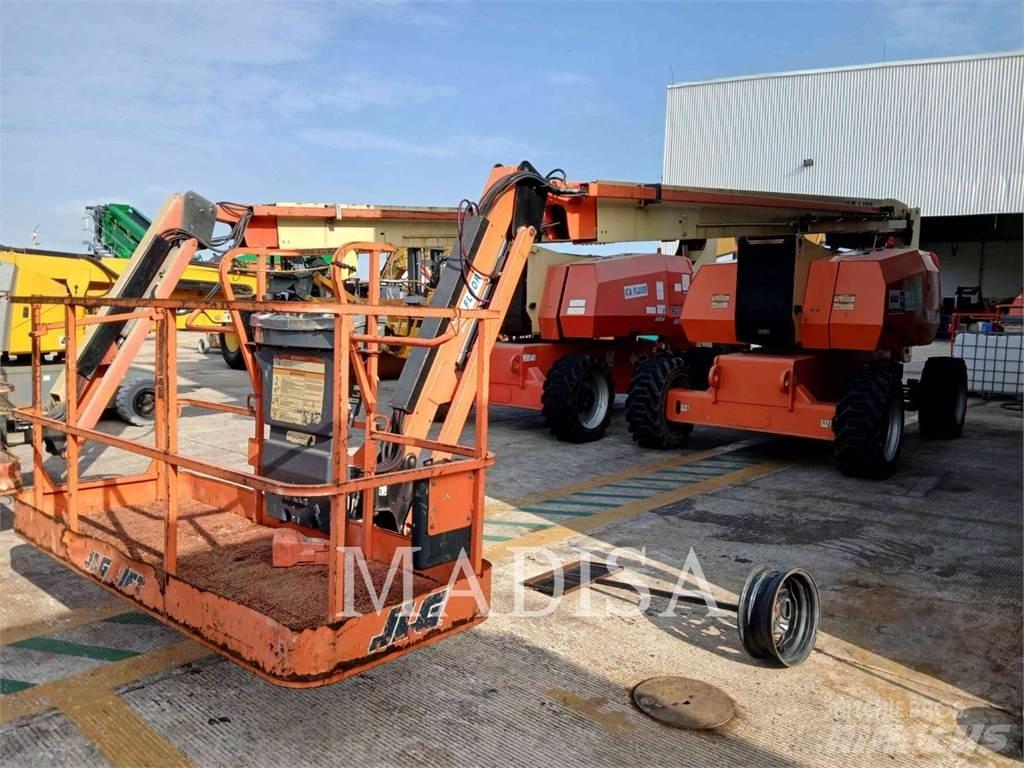 JLG 800 AJ Kuukulkijat