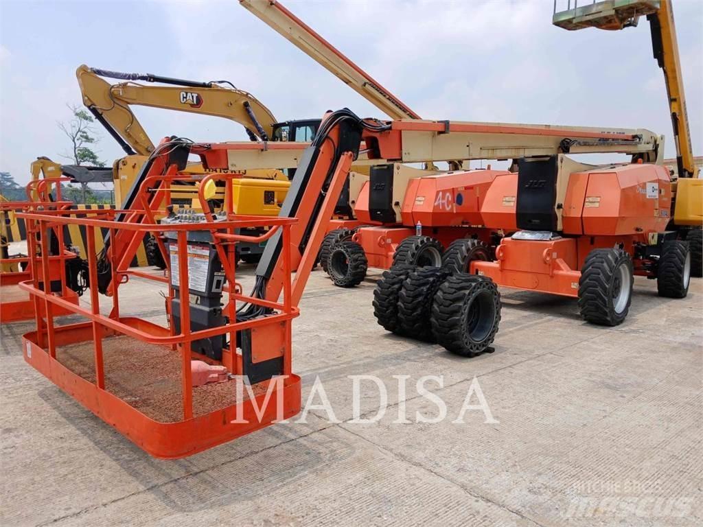 JLG 800 AJ Kuukulkijat