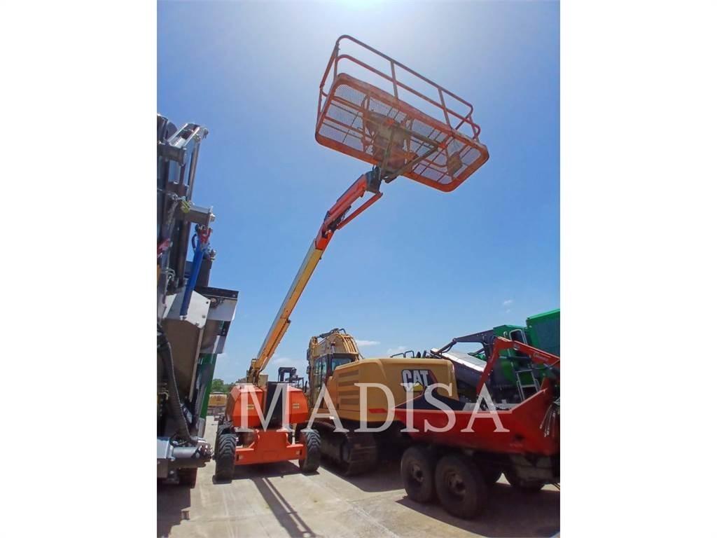 JLG 800 AJ Kuukulkijat