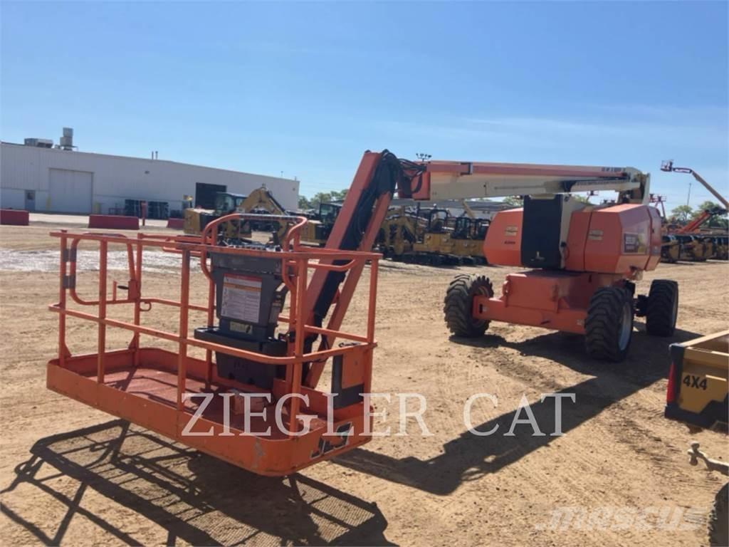 JLG 800AJ Kuukulkijat