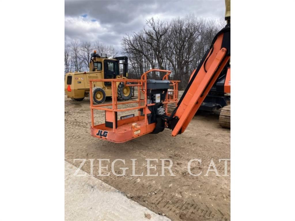 JLG 800AJ Kuukulkijat