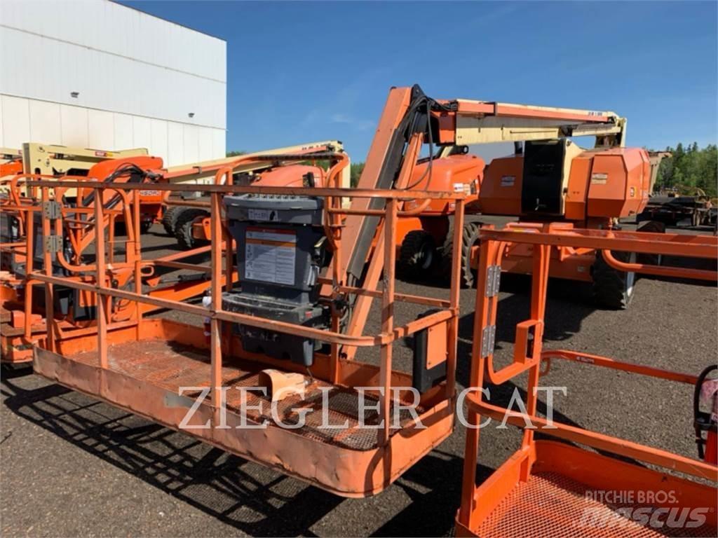 JLG 800AJ Kuukulkijat