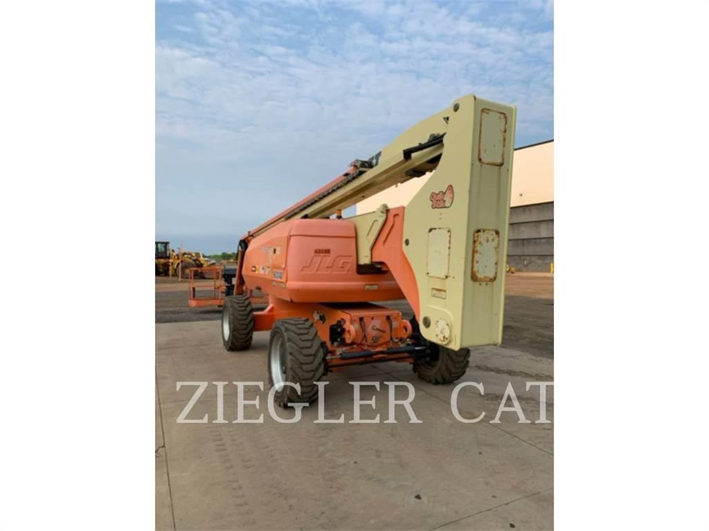 JLG 800AJ Kuukulkijat