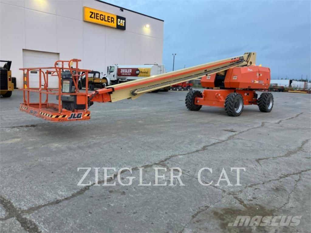JLG 800S Kuukulkijat