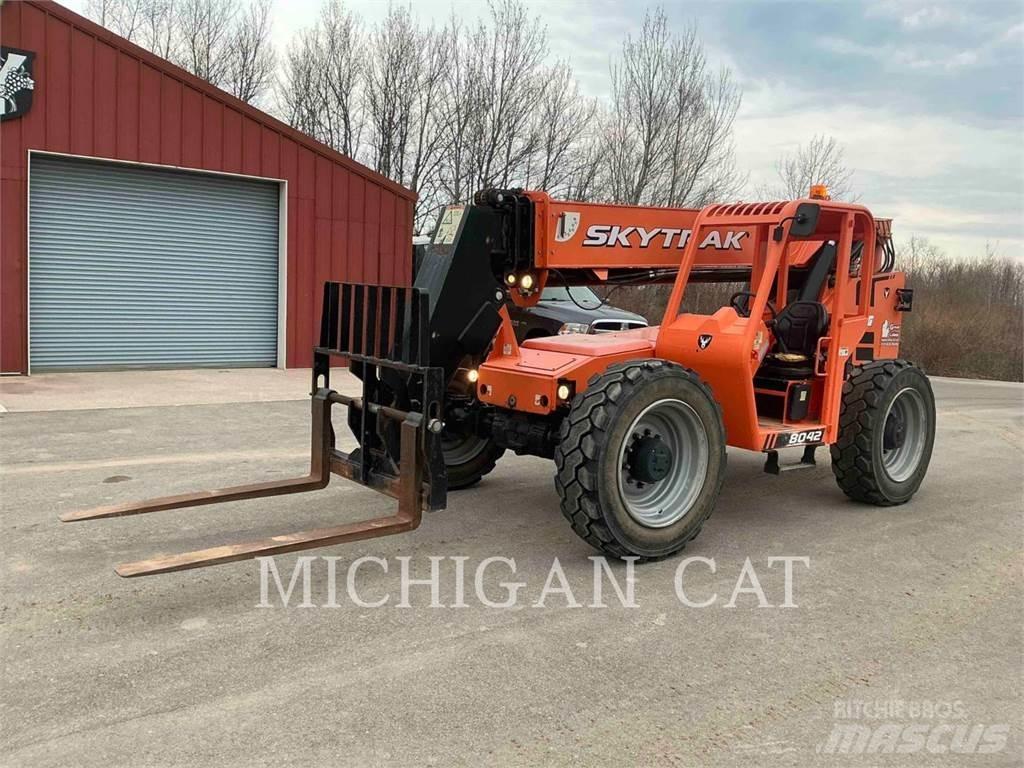 JLG 8042 Kurottajat