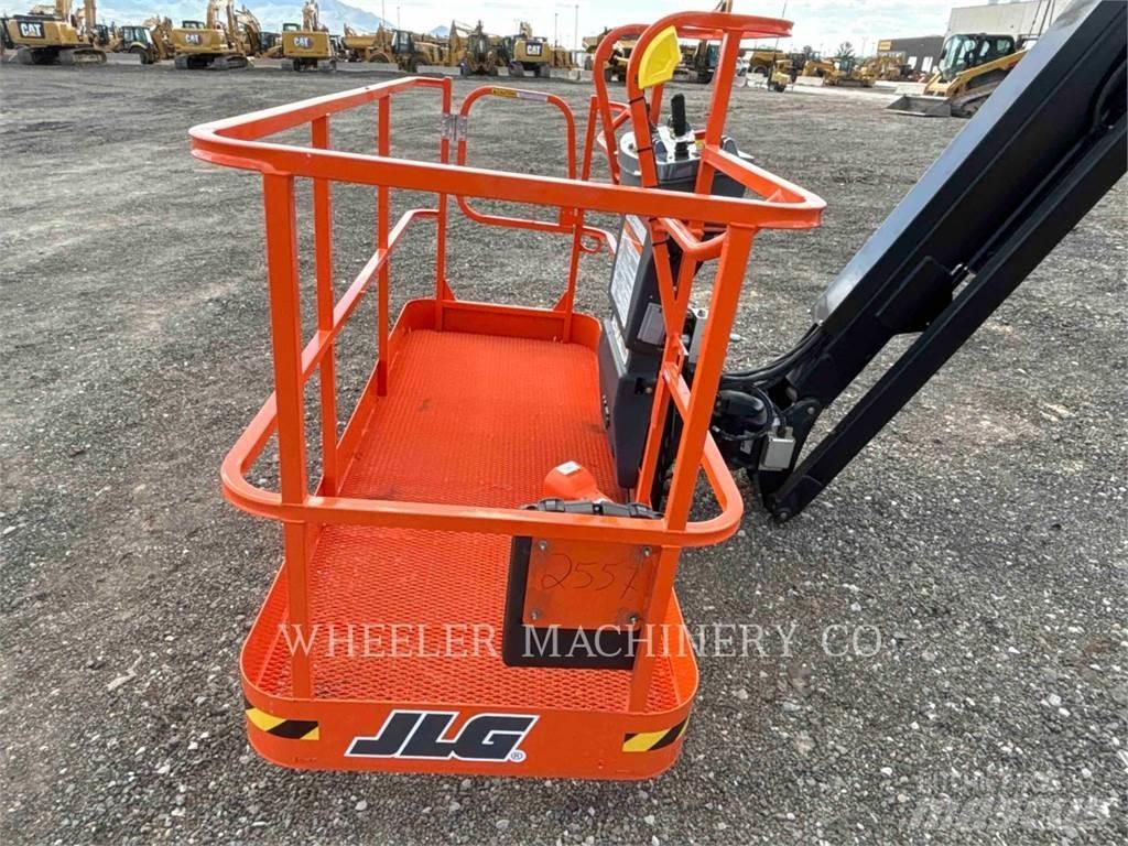 JLG 860SJ Kuukulkijat