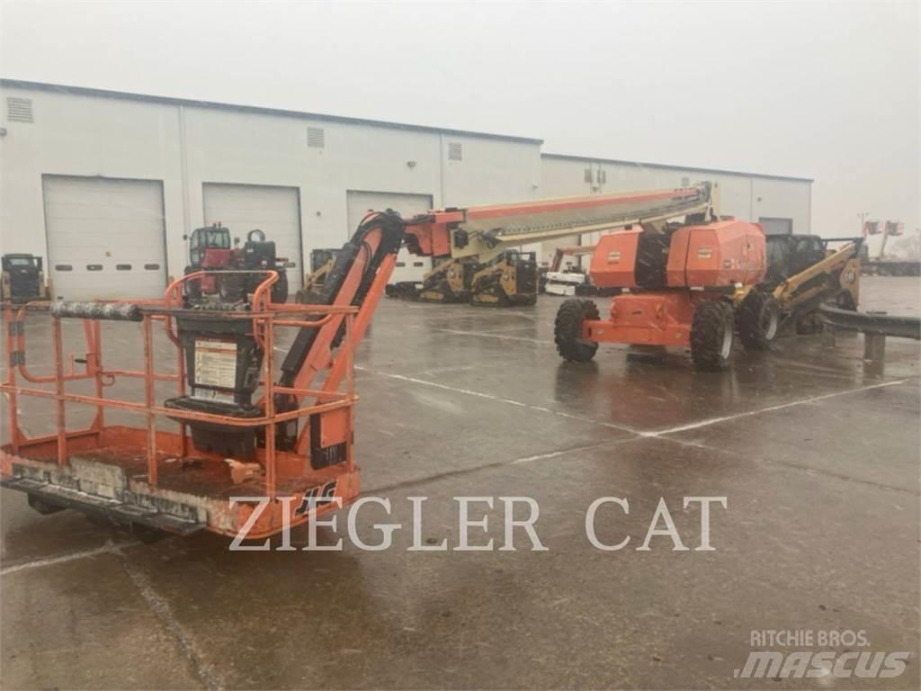 JLG 860SJ Kuukulkijat