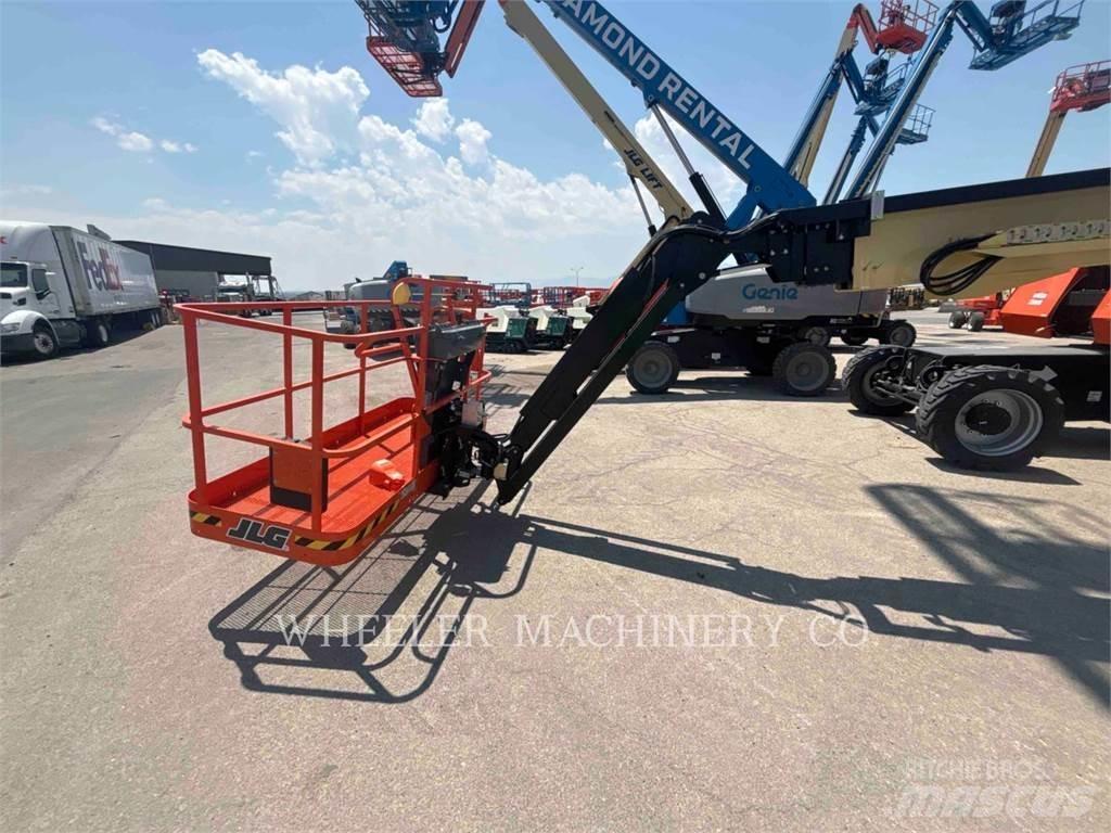 JLG 860SJ Kuukulkijat