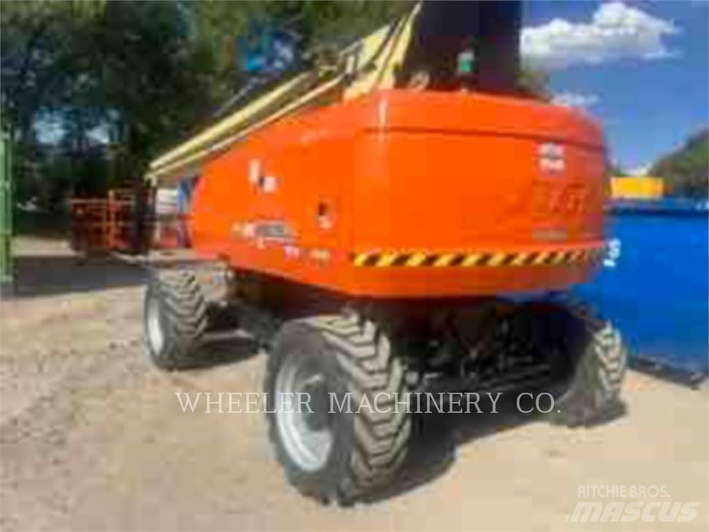 JLG 860SJ Kuukulkijat