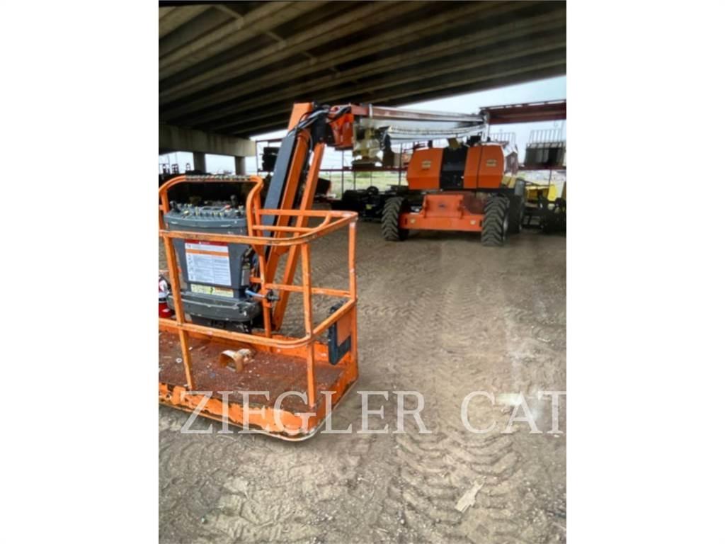 JLG 860SJ Kuukulkijat